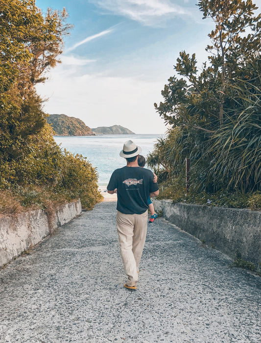 アカジンTシャツ