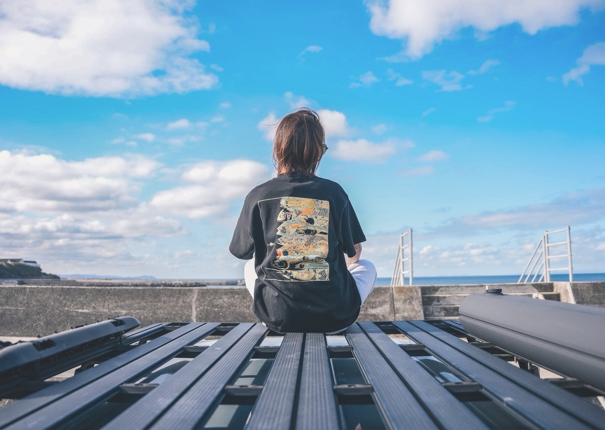 魚群Tシャツ