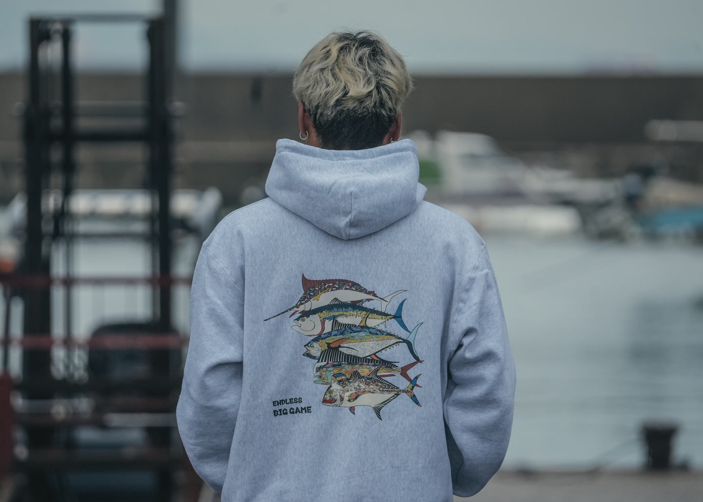 ビッグゲームパーカー