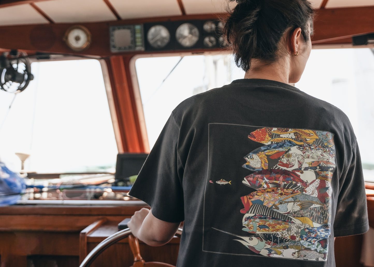 魚群Tシャツ