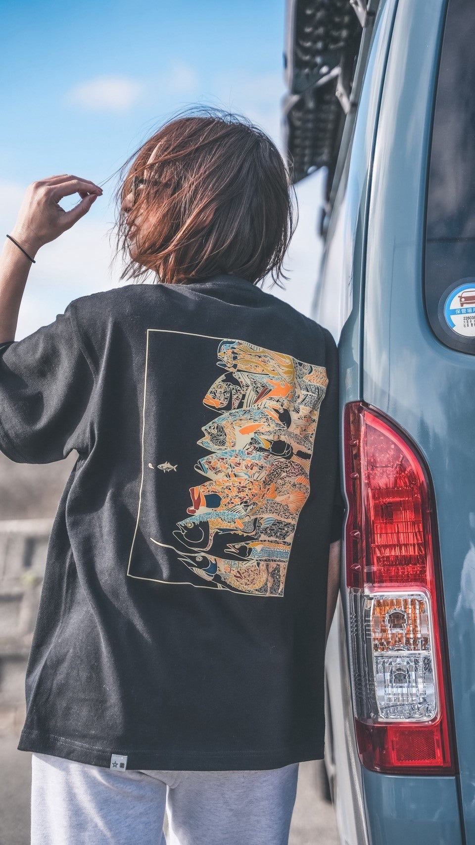 魚群Tシャツ